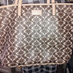 Coach Park Metro Brown and Tan Dream Signature tote EUC